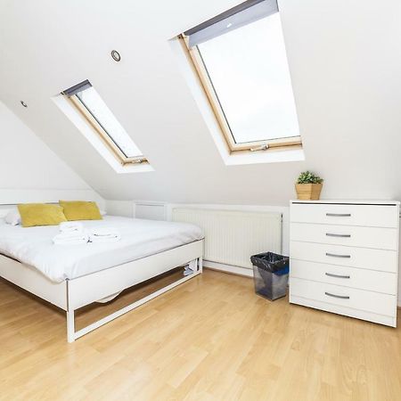 Отель Lingwell Concept Flat Лондон Экстерьер фото