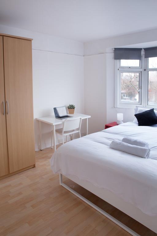 Отель Lingwell Concept Flat Лондон Экстерьер фото