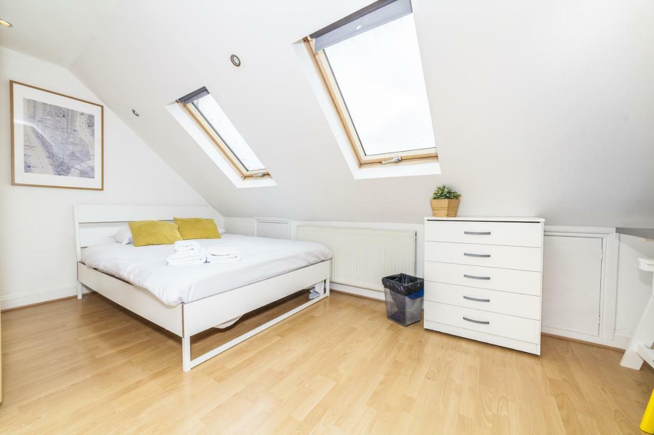 Отель Lingwell Concept Flat Лондон Экстерьер фото