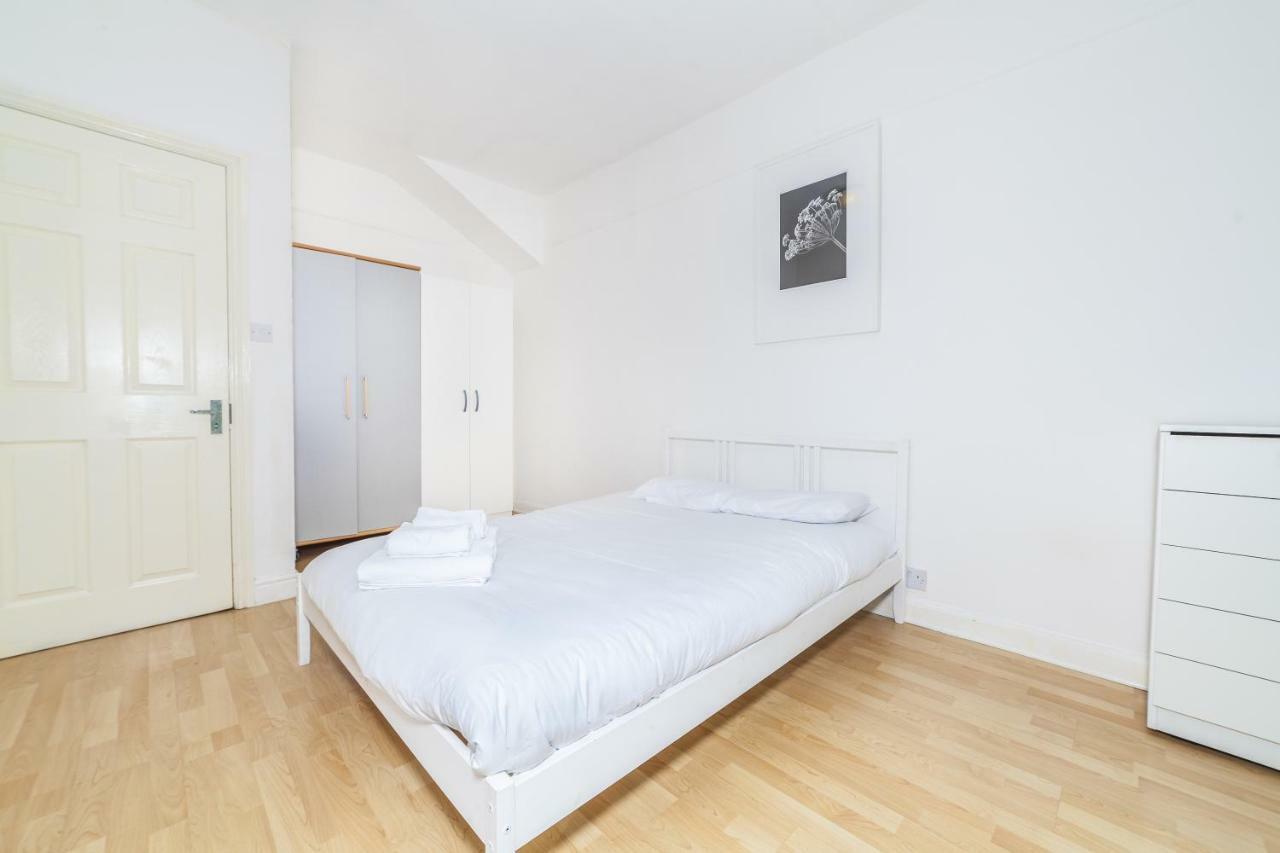 Отель Lingwell Concept Flat Лондон Экстерьер фото